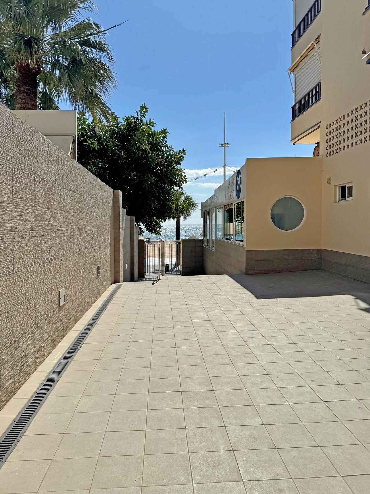 Precioso Estudio Frente La Playa Benidorm Dış mekan fotoğraf